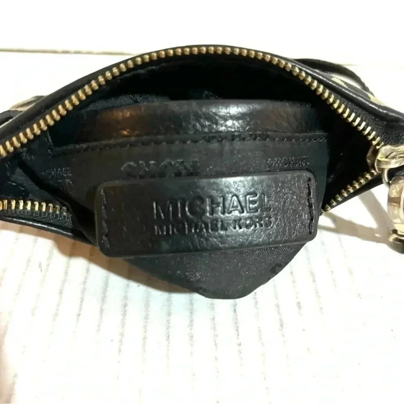 Michael Kors MK signature print canvas wallet - Picture 5 of 7